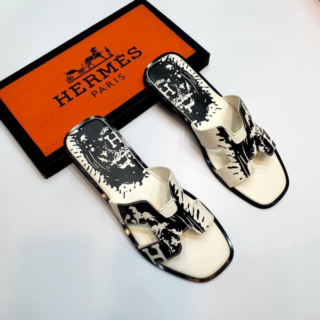 Hermes Printed Slippers